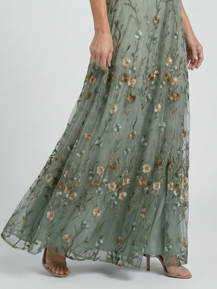 Selora™ | Robe maxi fluide à col licou fleuri
