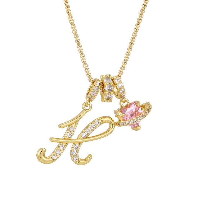 Carmelle - Collier Initiale Avec Cœur Rose Brillant