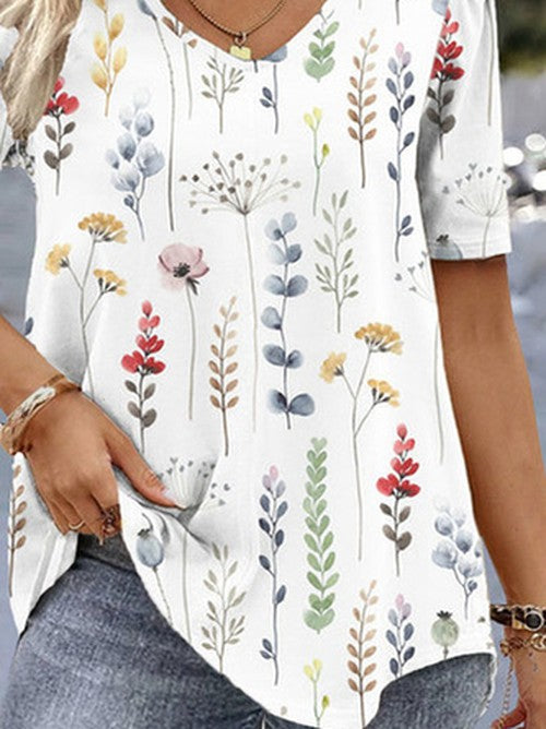 Losvallend Bloemen V-hals Shirt Plus Size | Sera & Zena