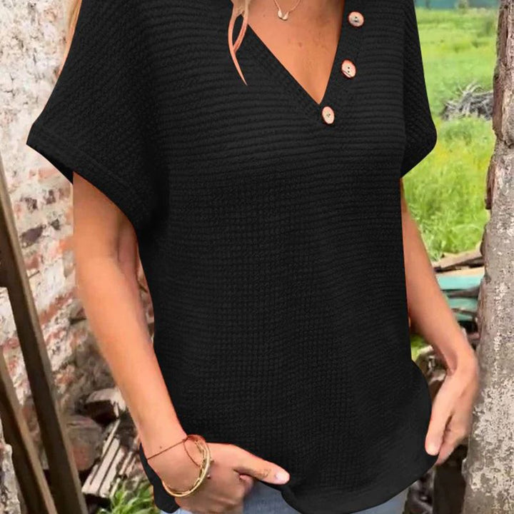 Adina - Pull élégant à décolleté en V avec manches courtes et boutons